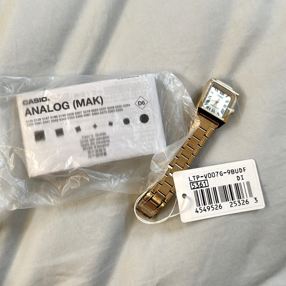 Casio g shock ltp-v007g-9b new with tags